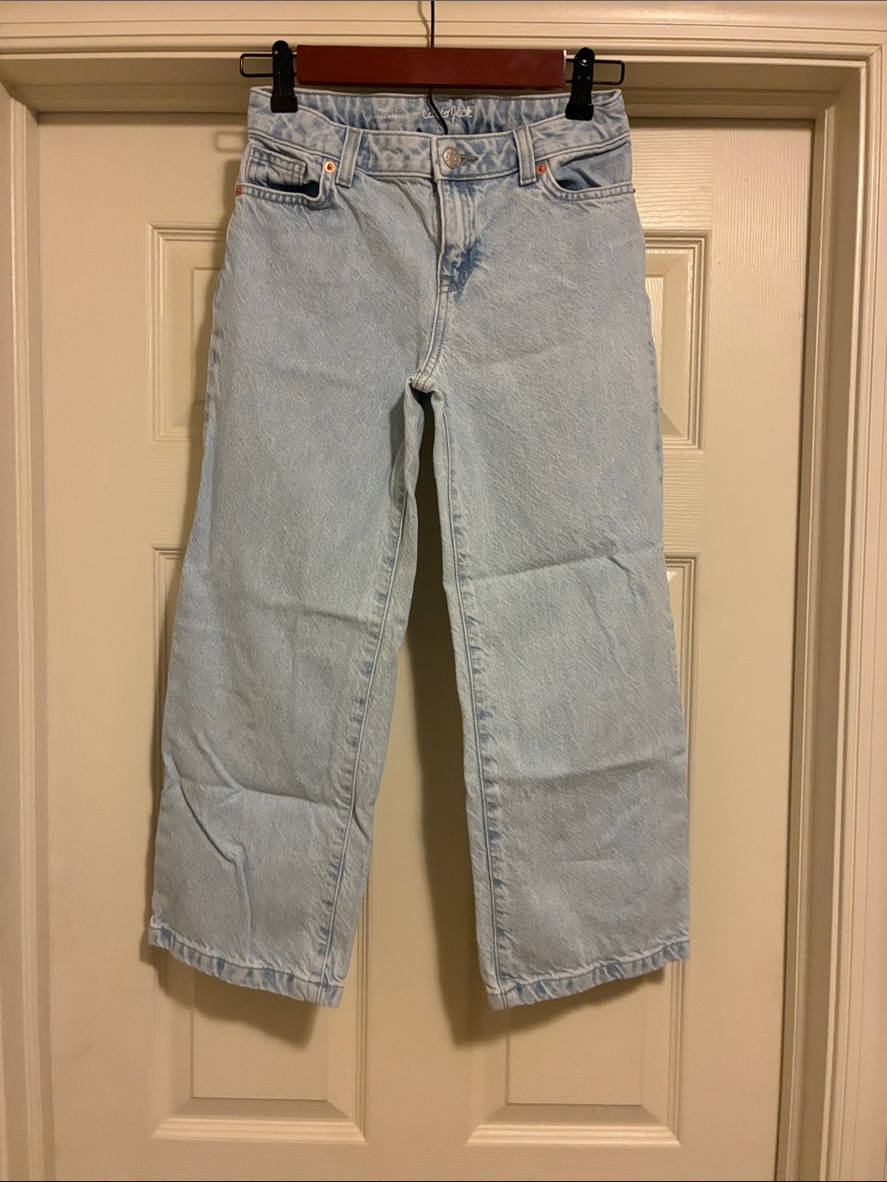 Cat & Jack Light Blue Straight-Leg Women’s Jeans